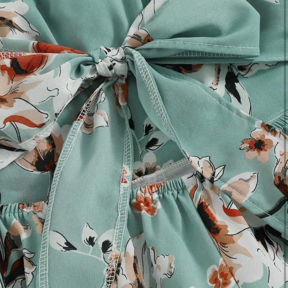 SweatyRocks Blue Sold Out Floral Jumper size M - Picture 4 of 11